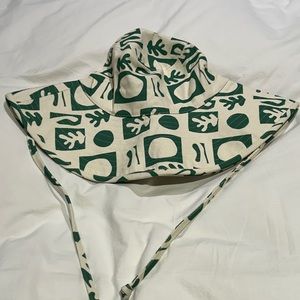 Lack of color bucket hat size small